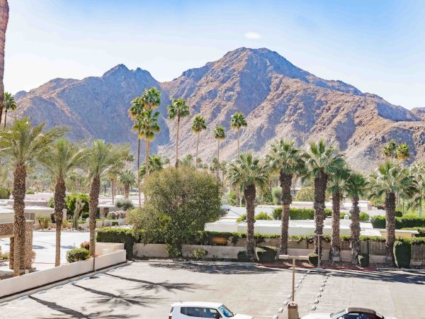 Indian Wells Resort Hotel